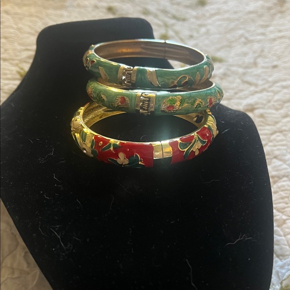 Floral Enamel Cloisonné ? Bangle Set - Picture 2 of 3